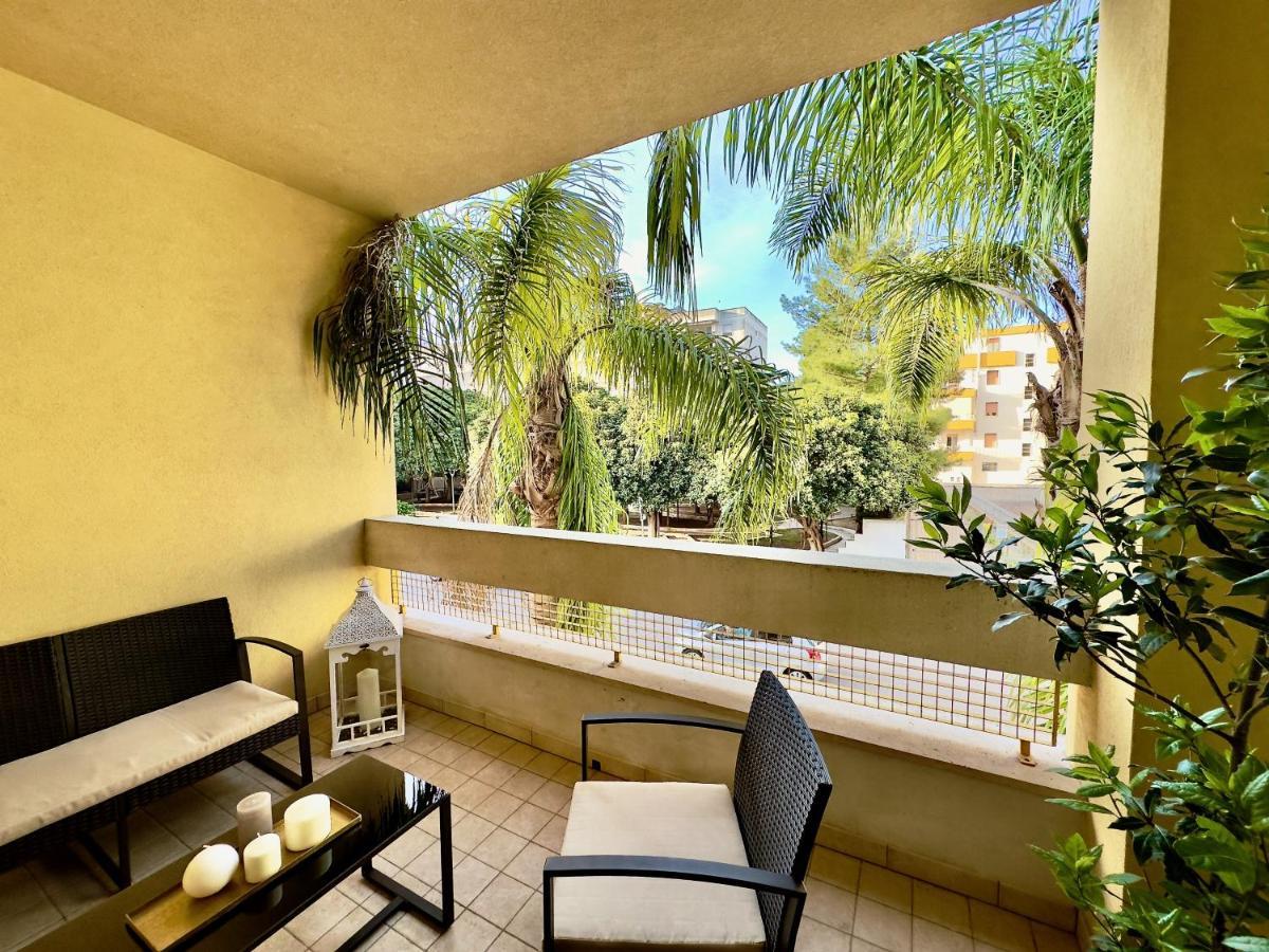 Salento Sweet Home - Obelisco Luxury Apartment Lecce Kültér fotó