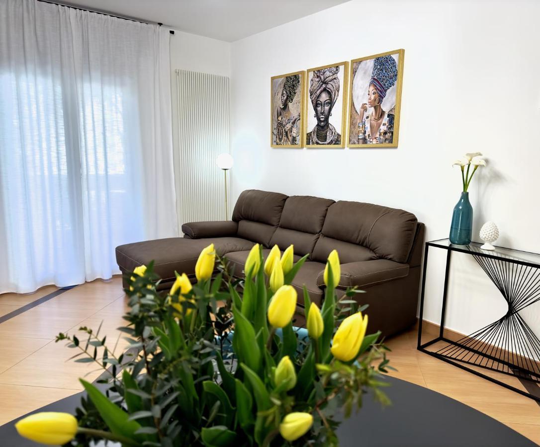 Salento Sweet Home - Obelisco Luxury Apartment Lecce Kültér fotó